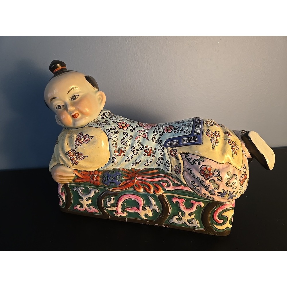 Vintage Chinoiserie Ceramic Embossed Pattern Opium Headrest Pillow Figurine Box